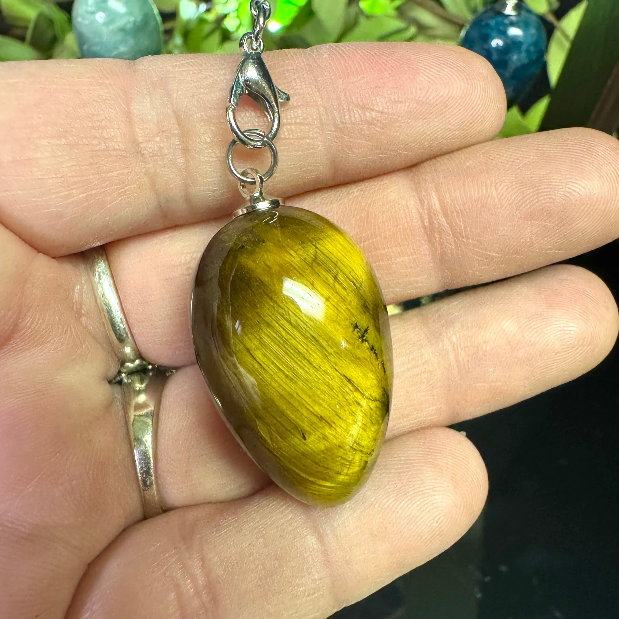 Tigers Eye Egg Shaped Pendulum