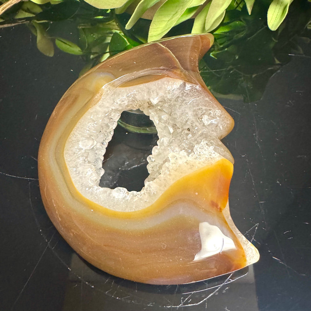 Agate Moon Face Carving