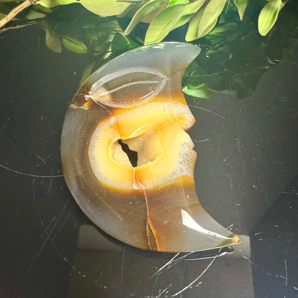 Agate Moon Face Carving