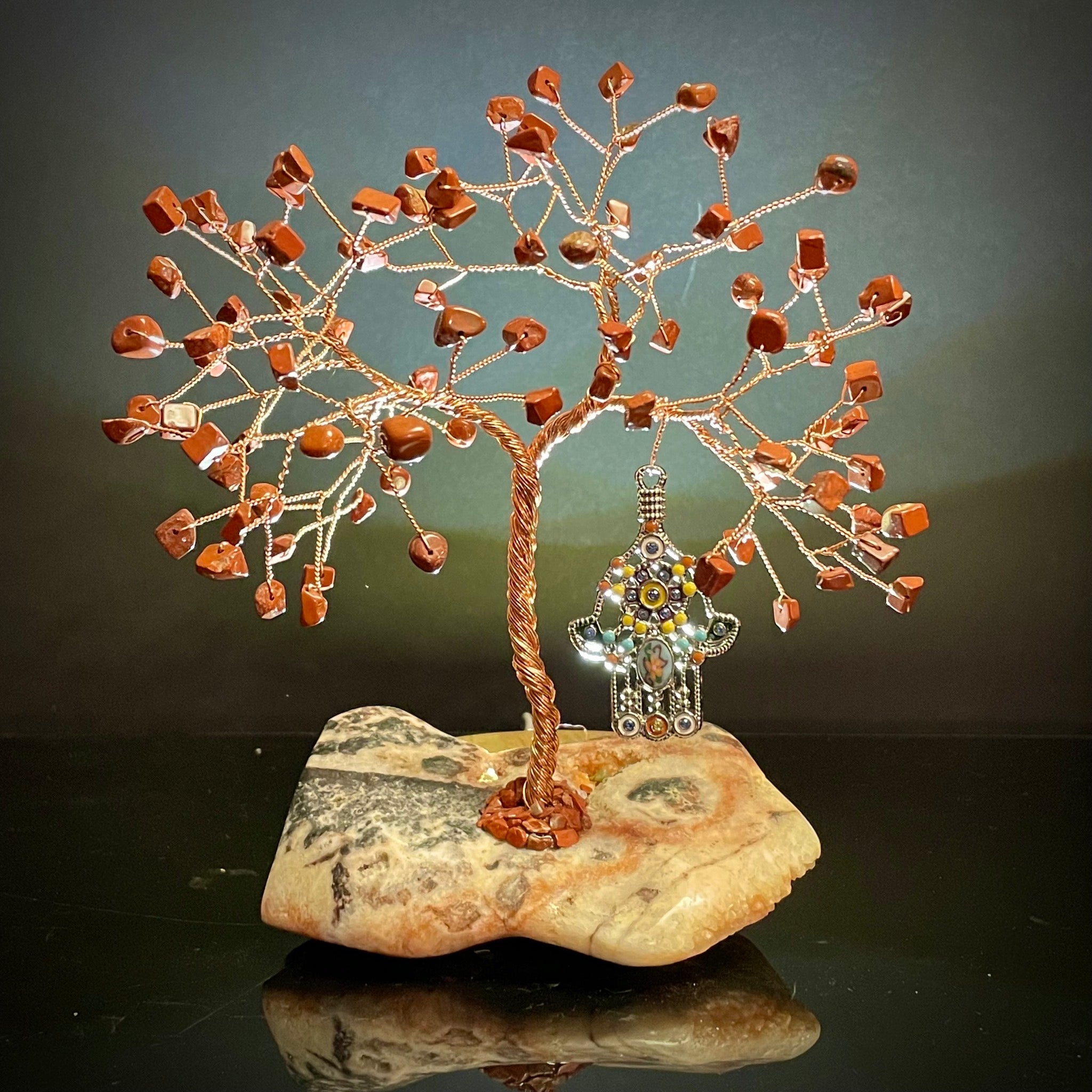 Red Jasper Mojo Tree on Agate