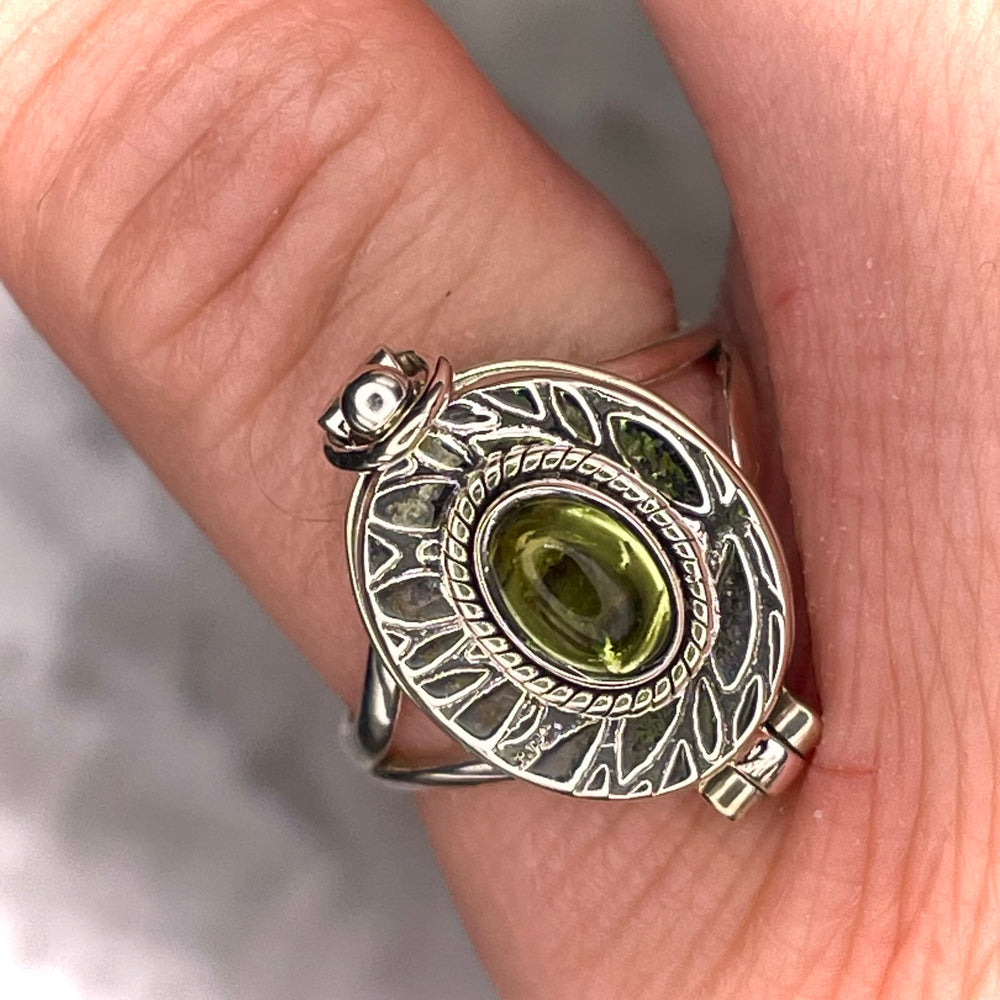 Peridot Poison Ring Sterling Silver