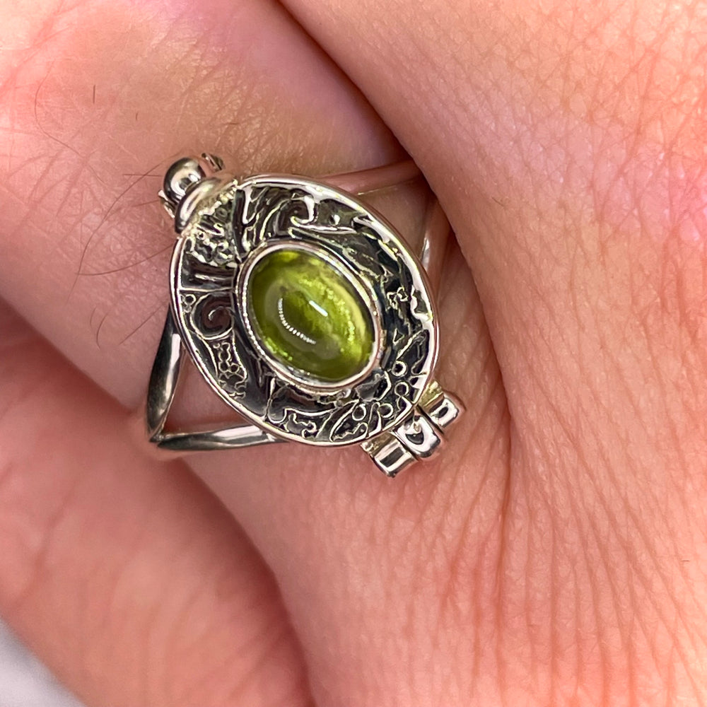 Peridot Poison Ring Sterling Silver