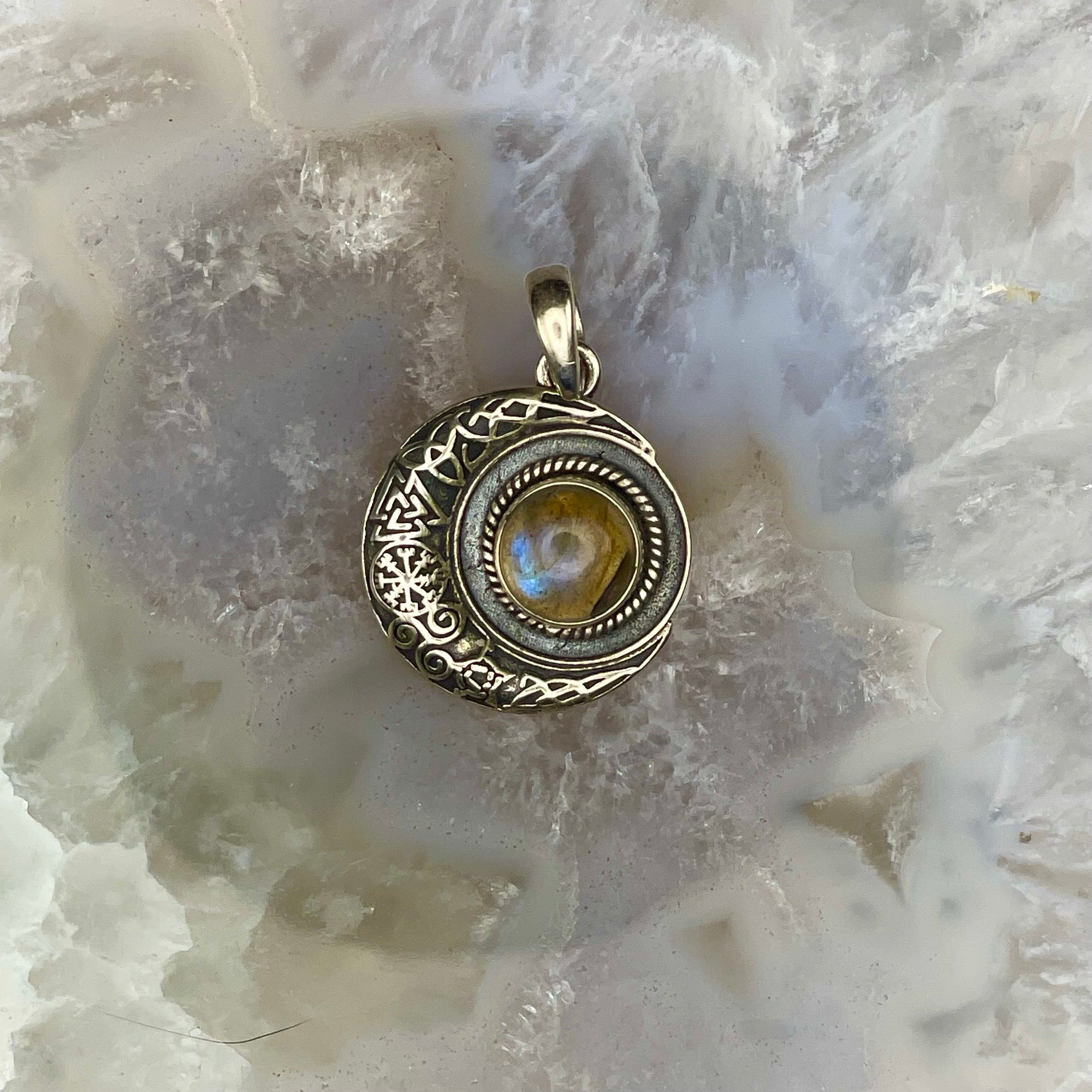 Round Labradorite Pendant Sterling Silver