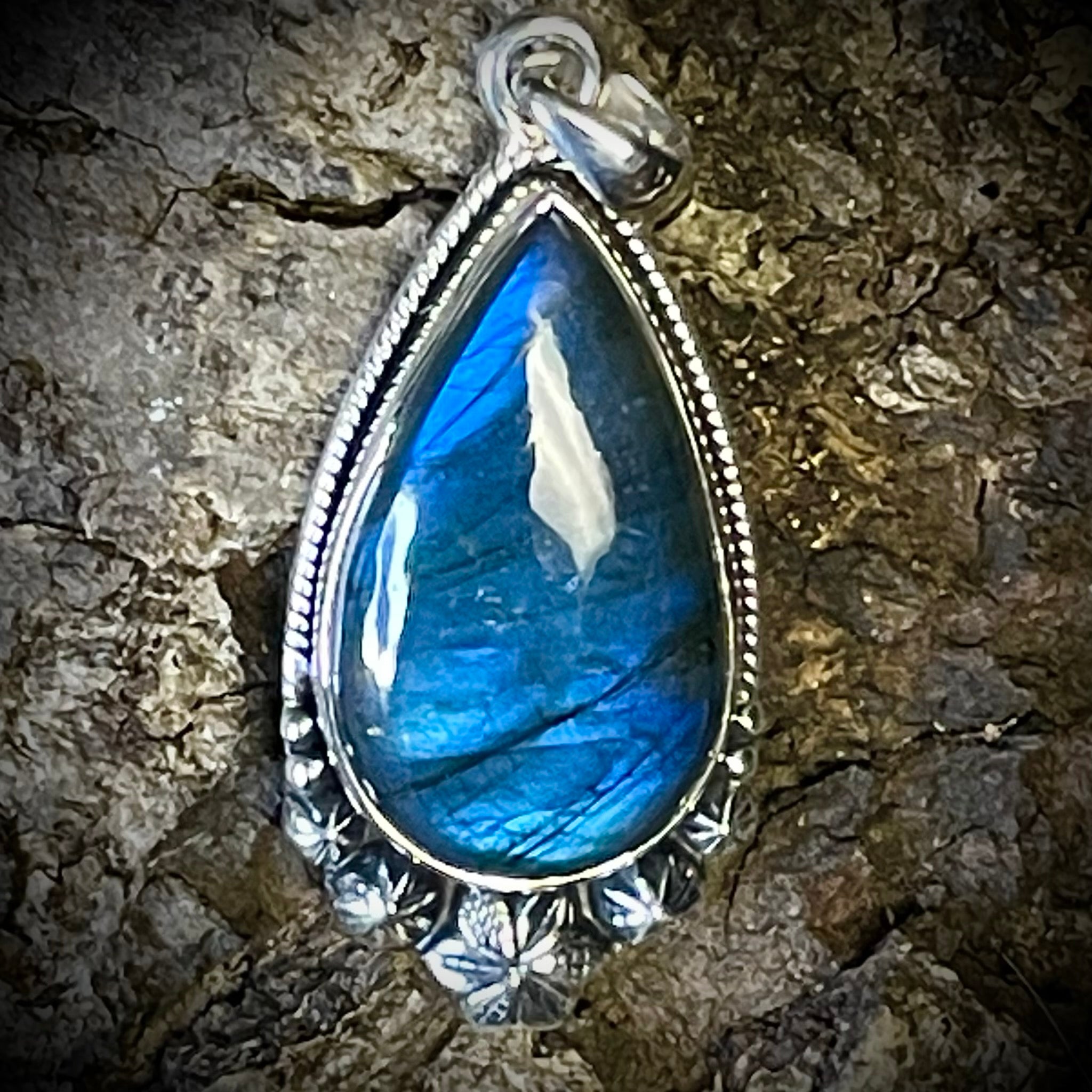 Labradorite Pendant